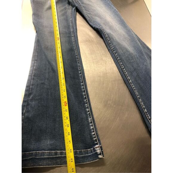 Rue 21 Women’s High Rise Flare Boot Cut Jeans Size 12 NWT - Picture 8 of 9